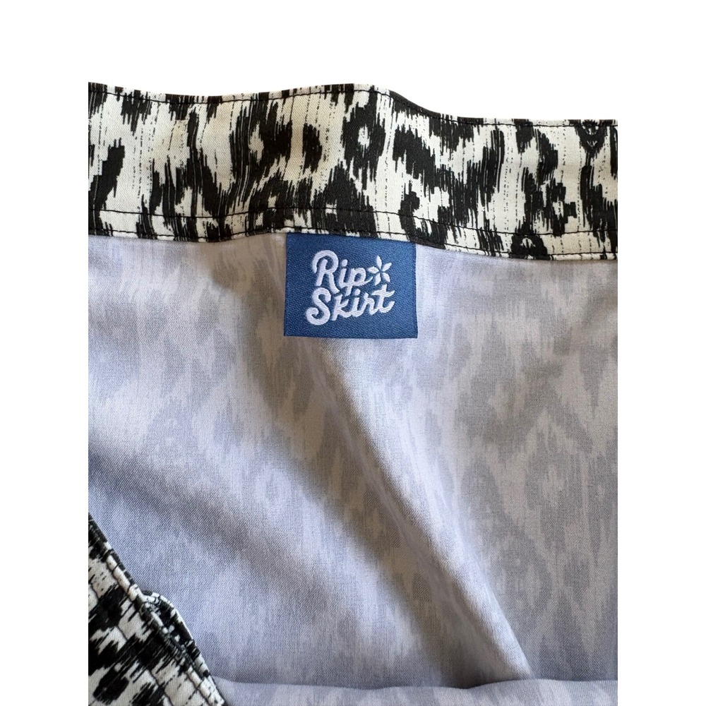 RipSkirt Hawaii Women XL Black White Ikat Print Wrap Athletic Skirt Quick Dry - Picture 3 of 5